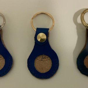 Artisan Handmade Leather Apple AirTag Holder