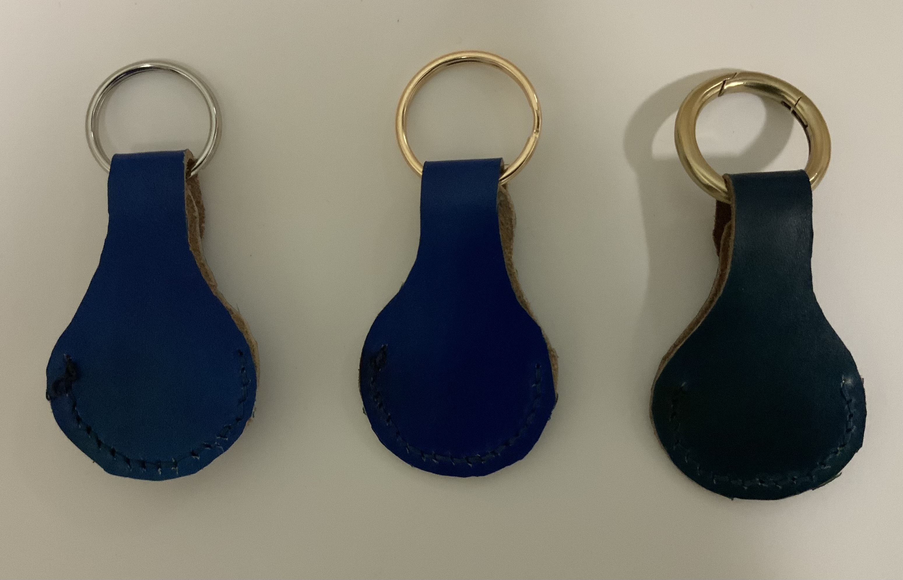 Artisan Handmade Leather Apple AirTag Holder - Image 3